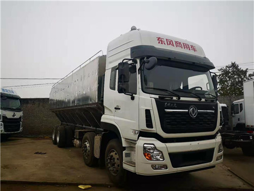 國五東風天龍前四后八40方鋁合金飼料車自重輕，拉的多，不超載