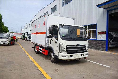 福田時代4.2米危險品廂式現(xiàn)車2臺可出爆破，氣體，液體，腐蝕，雜項